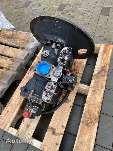 jcb js130 hydraulic pump